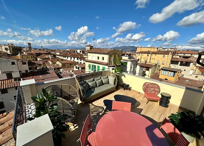 Acciaiuoli Penthouse Terrace View Lägenhet *